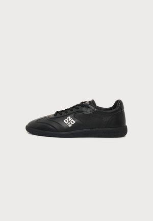 Dsquared2, Αθλητικά παπούτσια - black