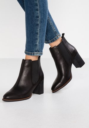 Botines bajos - black