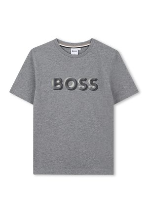 T-shirt en coton gris avec un col rond et des manches courtes. Logo "BOSS" imprimé en gris foncé sur la poitrine. Texture douce.