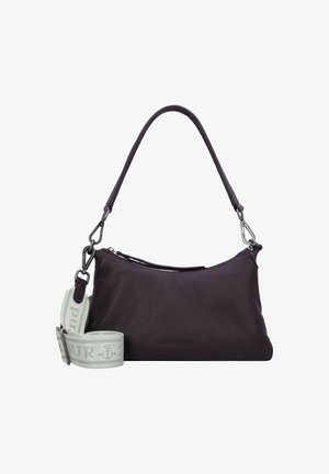 Borsa a spalla in pelle viola con una texture liscia, dotata di una tracolla rimovibile con motivo e dettagli in hardware argentato. Manico regolabile.