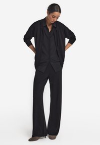 Falconeri PALAZZO - Träningsbyxor - Black