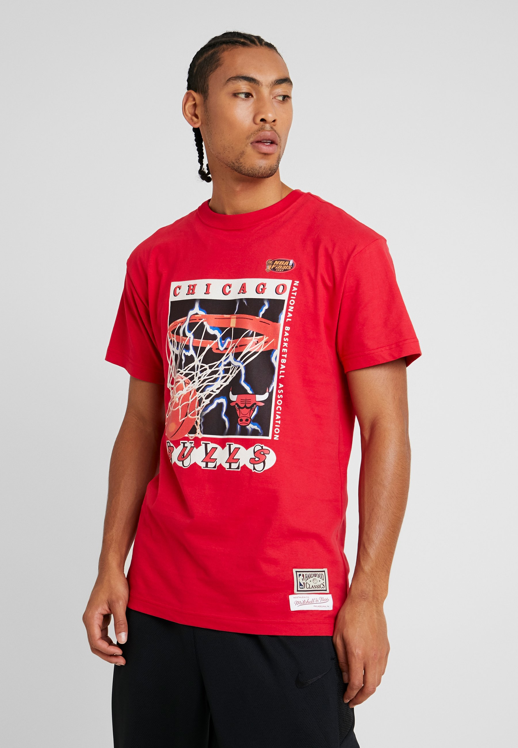 mitchell and ness chicago bulls t shirt
