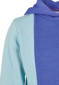 Hoodie u blokovima boja s dizajnom u svijetloplavoj i tamnoljubičastoj boji. Mekani pamučni materijal s teksturiranim finišem i kapuljača sa vezicom.