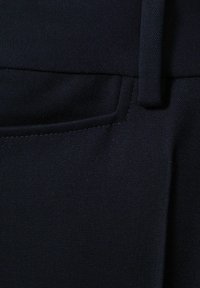 REGULAR FIT - GABI FLARED - Pantaloni - navy