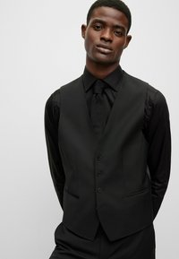 BOSS JASPER - Gilet elegante - black one