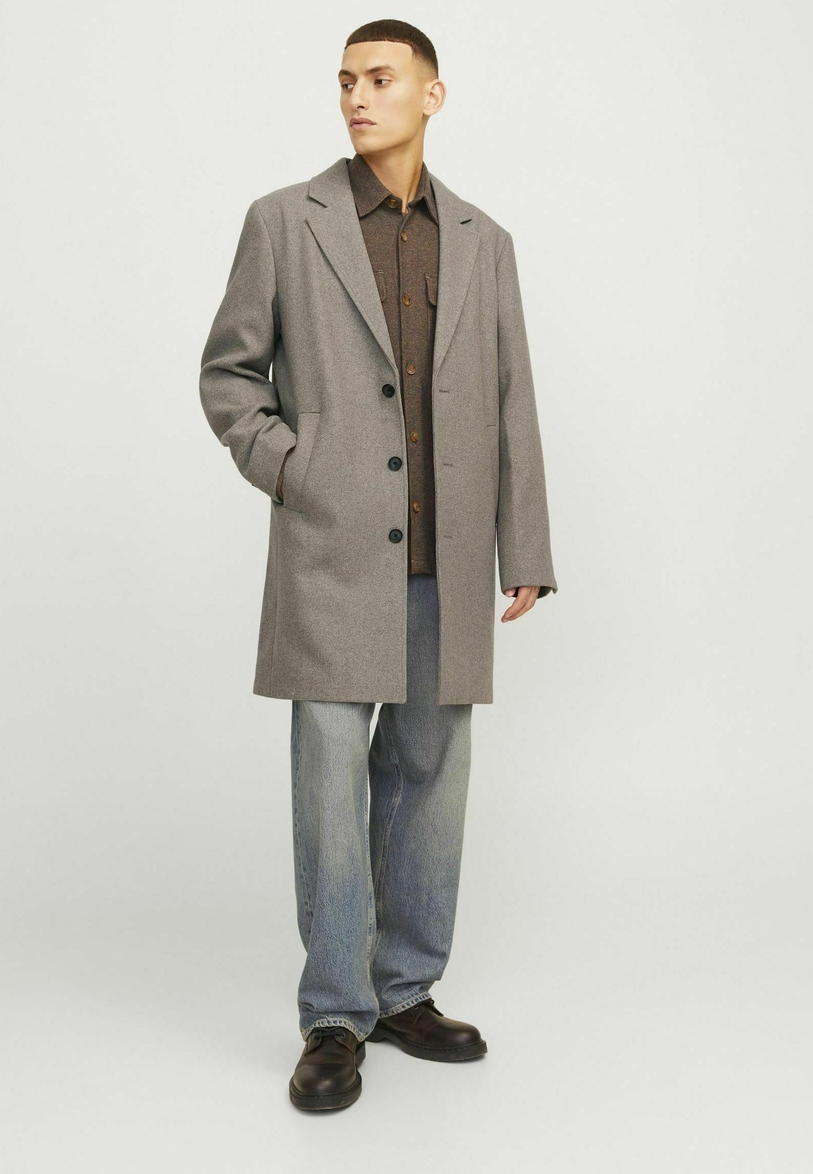 アトリエGG Greige Coat 1 Jack & Jones JJEHARRISON - Short coat - greige/beige - Zalando.ie