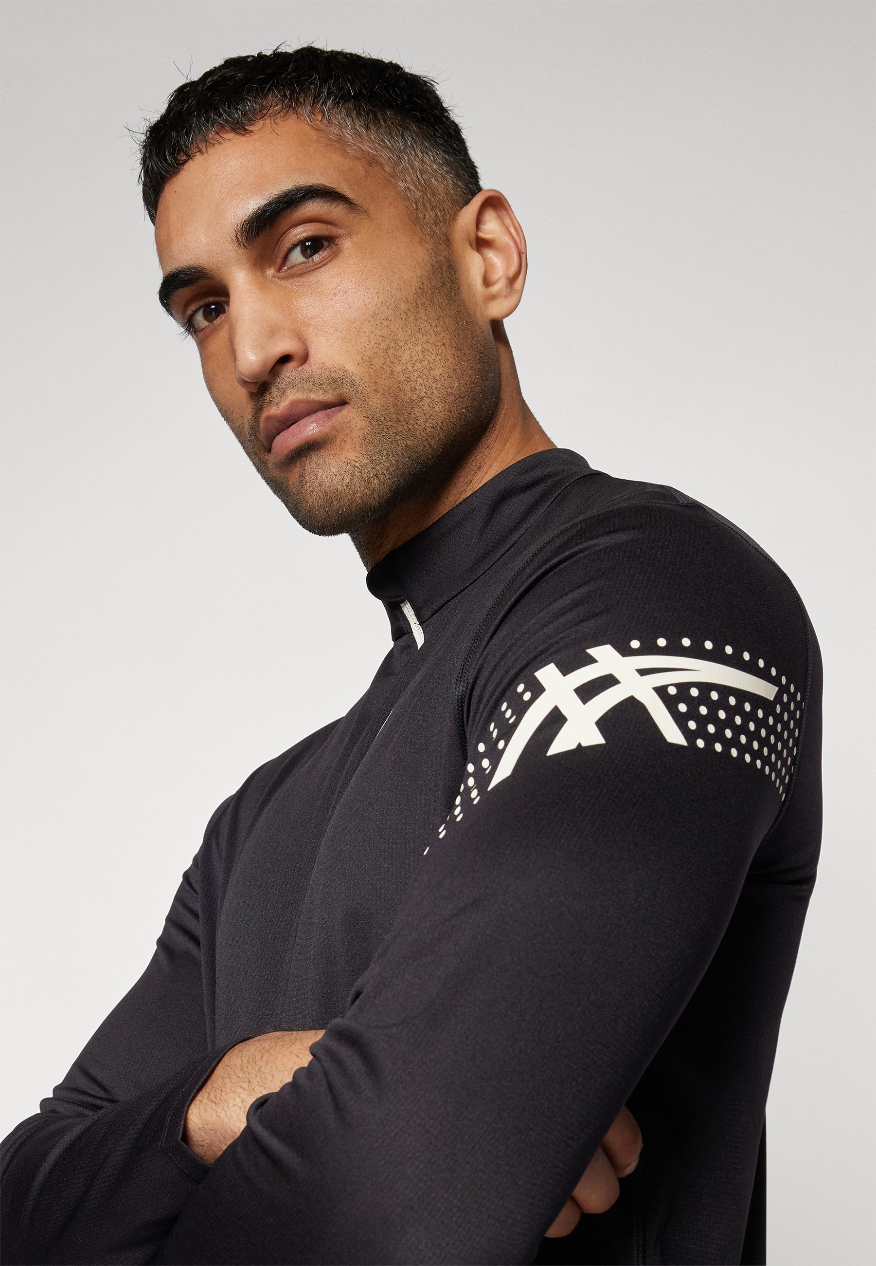 ASICS ICON 1/2 ZIP TOP - Long sleeved top - performance black