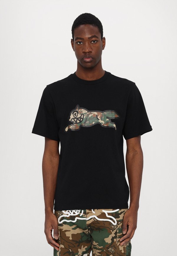 CAMO RUNNING DOG WOODLAND - Print T-shirt