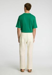 Selected Homme SLHLOOSE-WYATT - Hlače - egret
