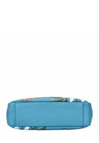 Blauwe leren handtas met bloemdesign, platte vorm, gladde textuur en contrasterende randkleur. Hardwaredetails niet zichtbaar.