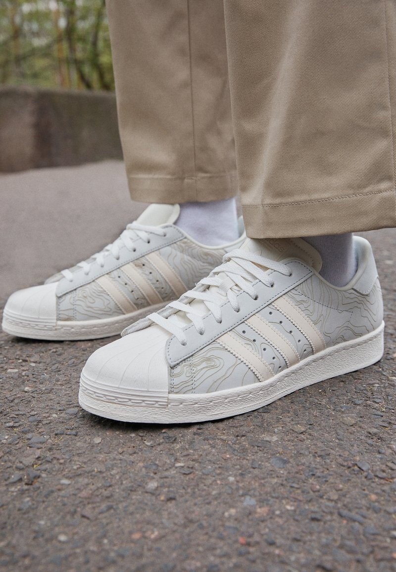 adidas Originals Trainers - white
