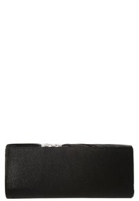 Svart kuvertplånbok med en elegant rektangulär form, texturerad yta och en dekorativ silverbeslag detalj för stängning.