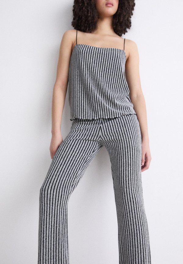 GLITTER URI PANTS - Trousers2