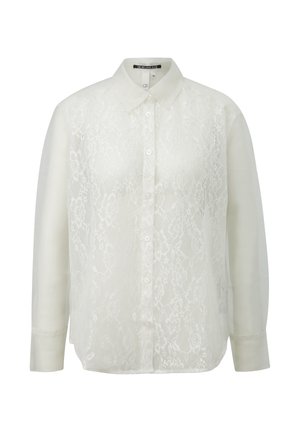 Witte overhemdd blouse met een kant overlay en lange mouwen. Gladde textuur met een kraag en sluiting met knopen aan de voorkant.