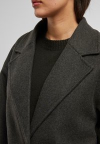 Urban Classics LONG - Klasisks mētelis - anthracite melange