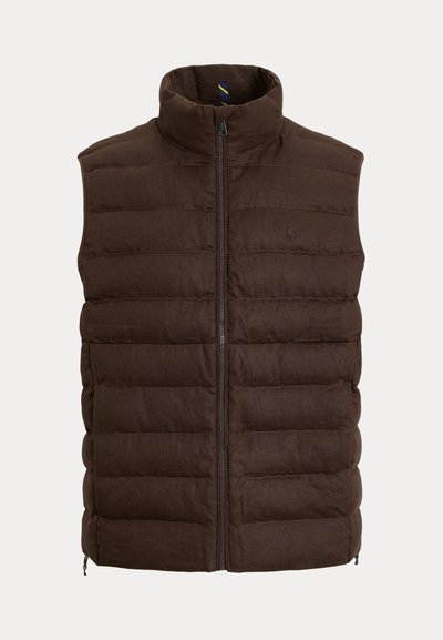 Brązowa pikowana kamizelka bez rękawów z ociepleniem, stojącym kołnierzem i zamkiem błyskawicznym z przodu.