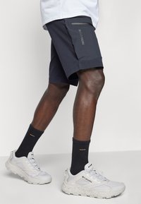 Salomon OUTERPATH UTILITY - Outdoor shorts - deep black