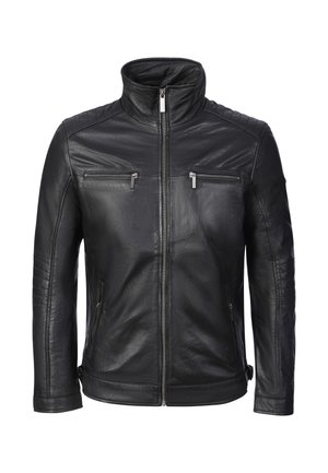 Schwarze Lederjacke mit Stehkragen, Frontreißverschluss, zwei Brusttaschen mit Reißverschluss und gesteppte Details an Schultern und Ärmeln.