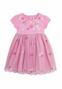 Robe rose à manches courtes, ornée de sirènes, de coquillages et de fleurs brodés. La jupe en tulle a une finition scintillante et un ourlet festonné.