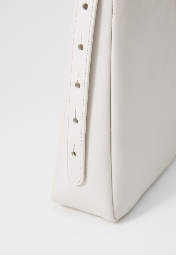 SFERA SHOULDER - Handbag - marshmallow2