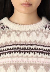 ONLY ONLMONTANA LIFE O NECK  - Vesta - whitecap gray/chocolate torte/silver mink/fairy tale