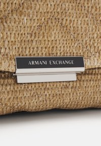 Armani Exchange CROSSBODY WOMANS - Borsa a tracolla - naturale/nero