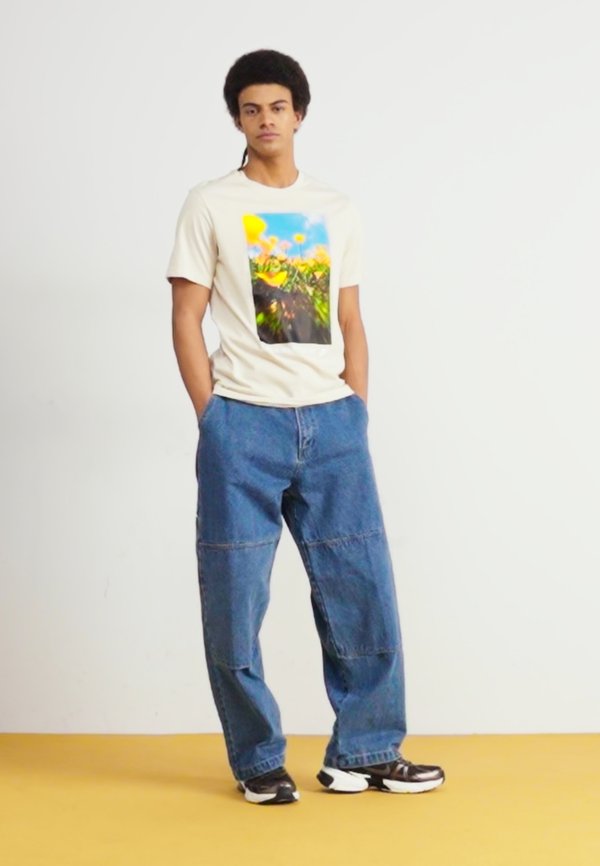 TEE PHOTO - Print T-shirt - khaki2