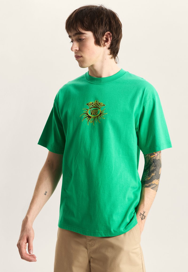 Vans TORCHED - Triko s potiskem - bright green