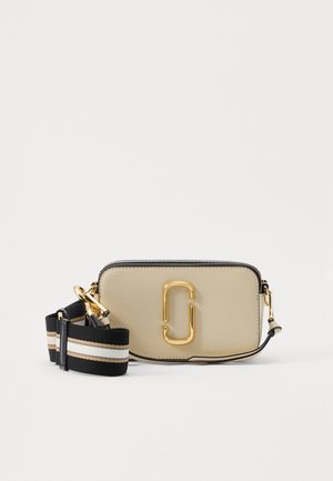 MARC JACOBS THE SNAPSHOT - Torba čez telo - new cloud