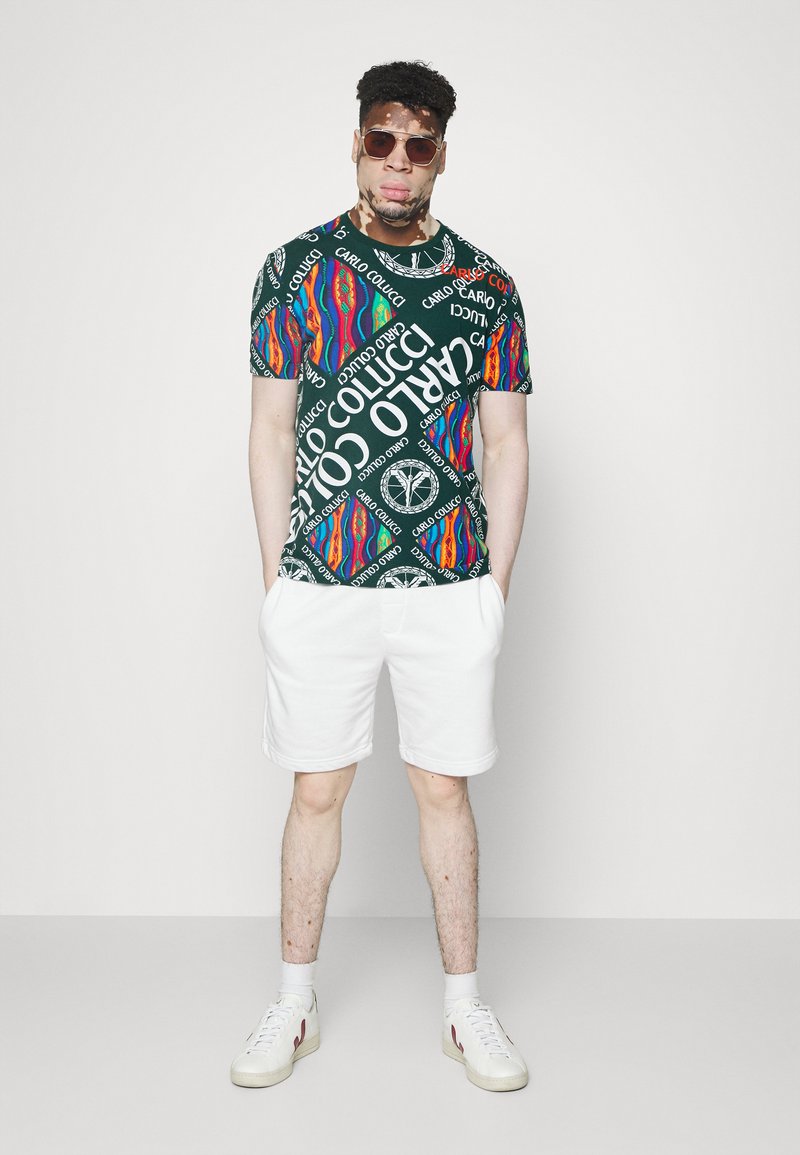 Carlo Colucci BIG LETTERS UNISEX - T-shirt estampada - green