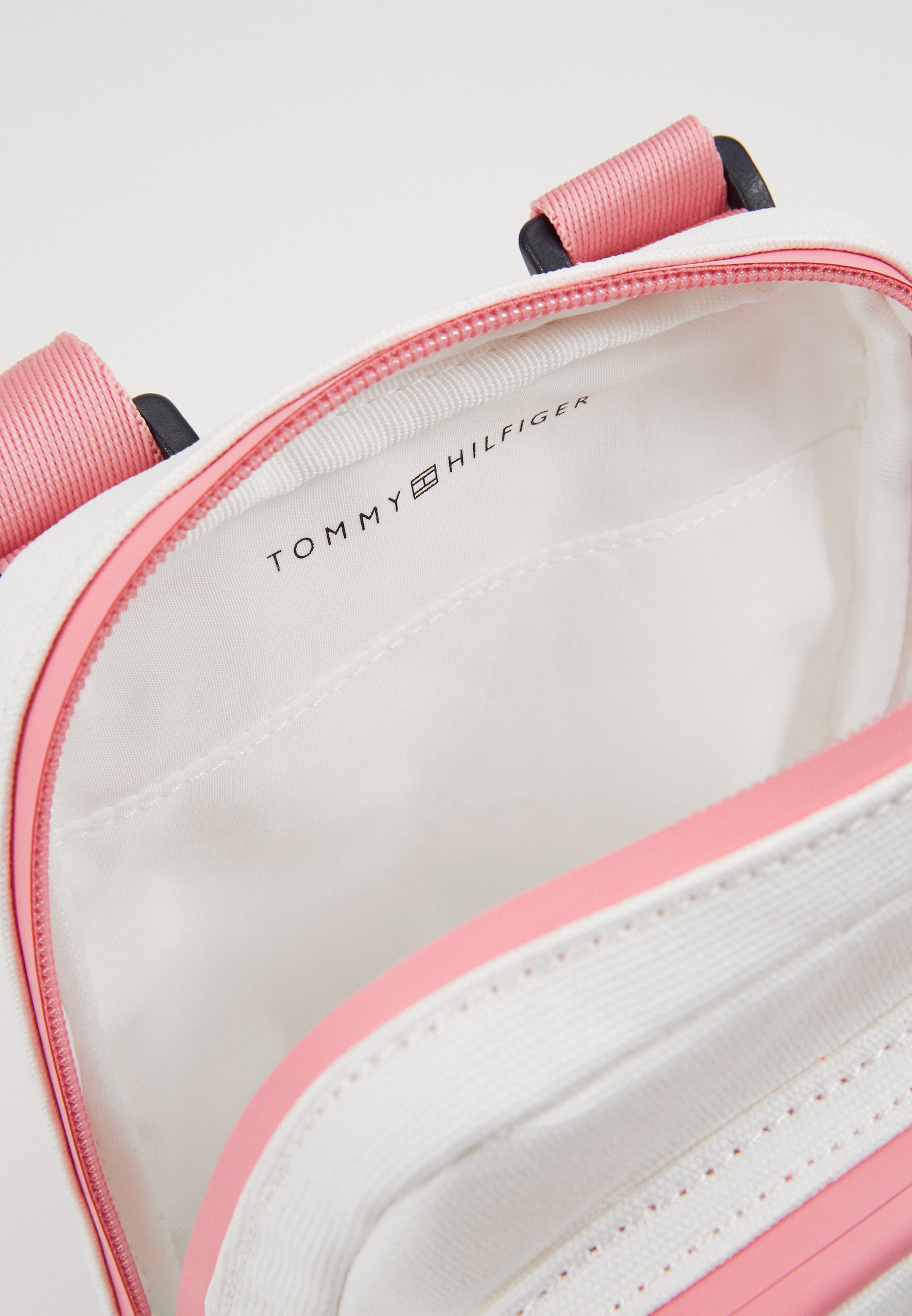 tommy hilfiger pink luggage