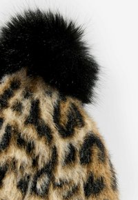 Cepure - leopard print