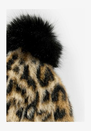Brūnas un melnas leoparda raksta cepure ar pūkainu tekstūru, ar lielu melnu pomponu augšā. Mīksts, silts materiāls.