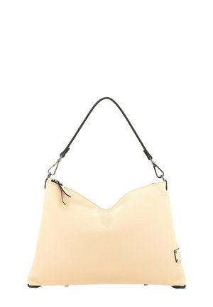 Borsa a tracolla in pelle color crema con tracolla nera removibile, chiusura con cerniera e piccola targhetta in metallo con logo nell'angolo inferiore destro.
