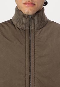 Belstaff WARD FULL ZIP  - Jachetă subțire - clay brown