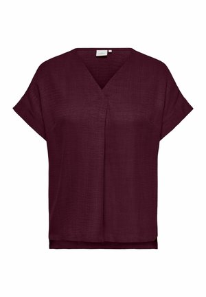 Blusa de mujer de manga corta y escote en V en color burdeos oscuro, con un corte holgado y tela ligeramente texturizada.