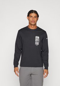 Adidas Terrex NATIONAL GEOGRAPHIC UNITEFIT GFX TEE LS - Tops ar garām piedurknēm - black