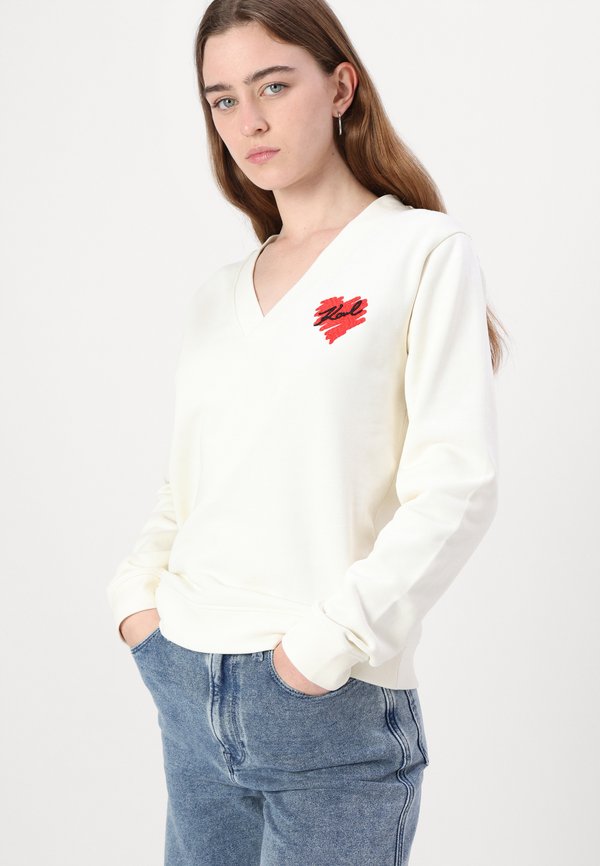 HEARTS V NECK - Sweatshirt - cannoli cream2