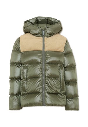 Veste matelassée verte avec panneau d'épaule en velours beige et capuche, fermeture éclair à l'avant et deux poches latérales.