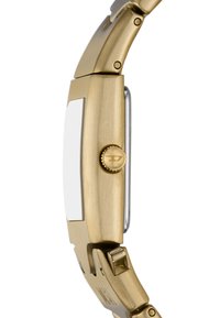 Goldfarbene Metalluhr mit rechteckigem Gehäuse, glattem weißen Zifferblatt und strukturiertem Drücker. Verfügt über ein gebogenes Armband mit sicherem Verschluss.