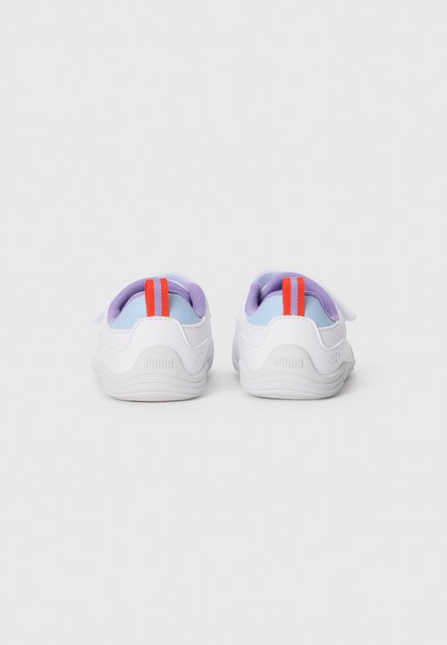 PUMA KITTEN UNISEX - Road running shoes - white — foto 3