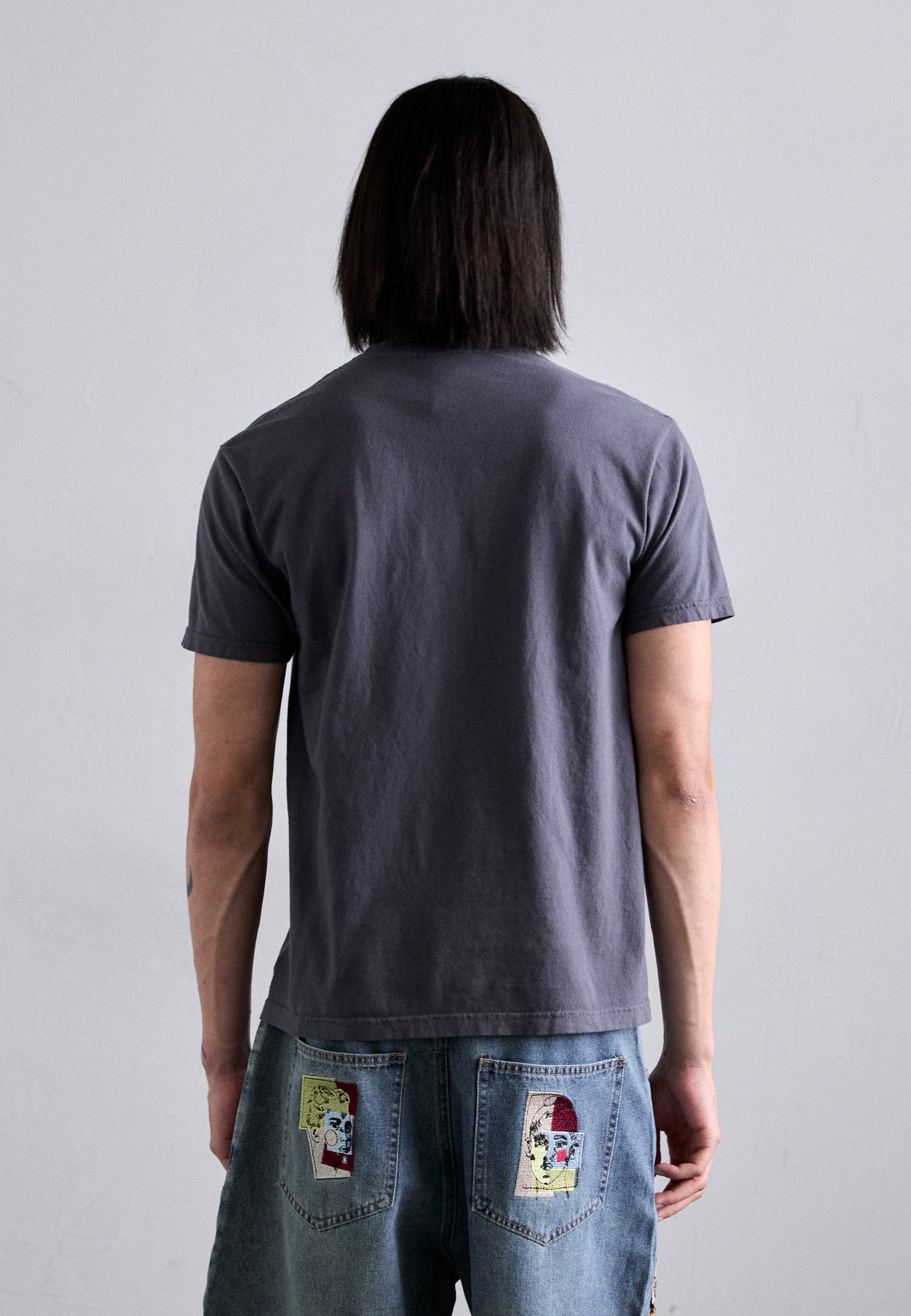 Kidsuper CIRQUE DU SOLEIL NO HEAD - Print T-shirt - washed