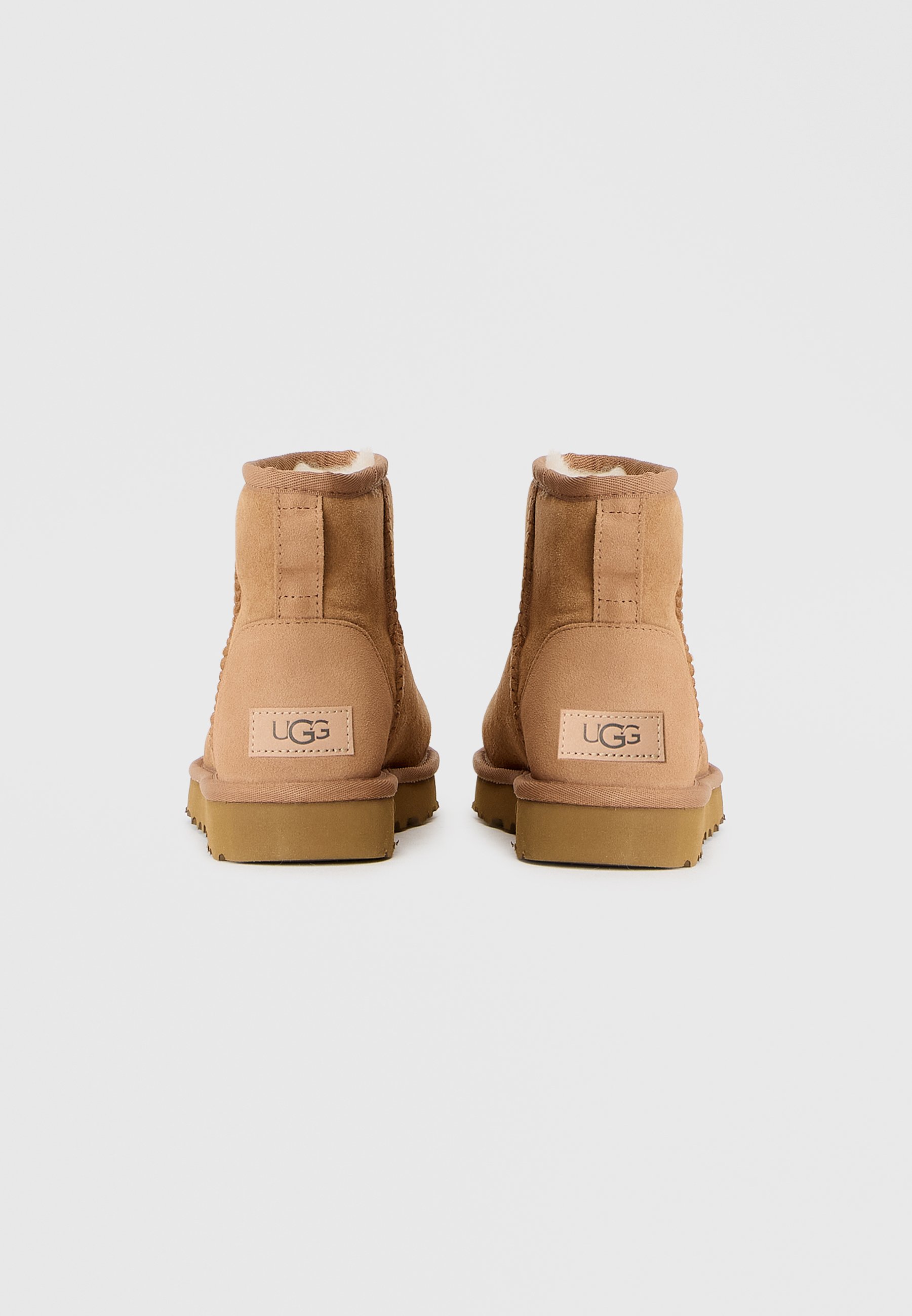UGG CLASSIC MINI II - Snowboot/Winterstiefel - chestnut/cognac