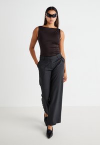 Weekday EMILY SUITING  - Pantaloni - dark grey melange