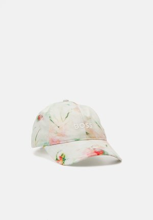 Casquette avec un motif floral pastel clair, une visière incurvée et "BOSS" brodé en blanc au centre avant.