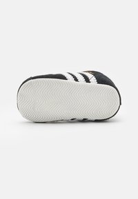 adidas gazelle silver green womens Adidas Originals scarpa sneakers da bambino con strappo e laccio elast   Sportiamo