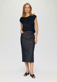 s.Oliver BLACK LABEL - T-shirt basic