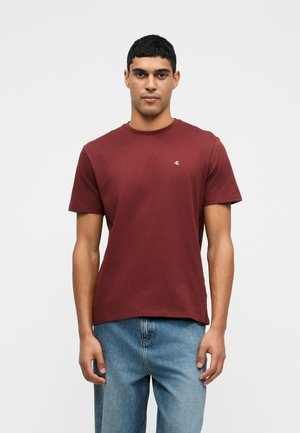 CLASSIC MONOGRAM TEE - Βασικό μπλουζάκι - dark red