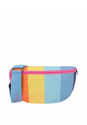 Kleine Tasche mit vertikalen Streifen in Orange, Gelb, Hellblau, Blau und Lila mit einem pinken Reißverschluss und einem blauen verstellbaren Riemen.