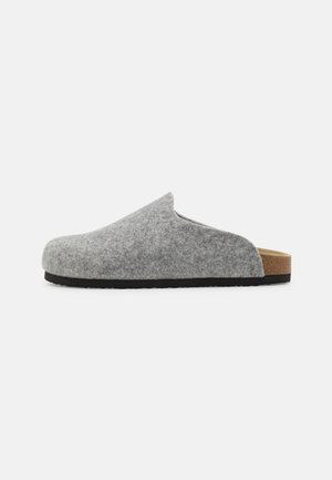 UNISEX - Slippers - grey